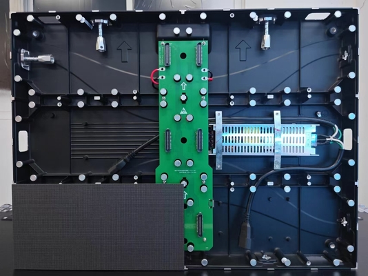 전문 고정 설치 LED 화면 ≈ BUD Pro HUB 연결으로 손쉽게 확장