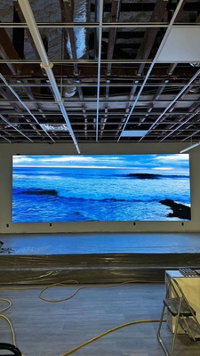 BUD 시리즈 LED 디스플레이: 울트라 HD 명확성, 원활한 유지보수 및 뛰어난 신뢰성으로 실내 공간을 변형